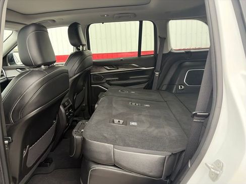 Used 2022 Jeep Grand Cherokee Limited 4xe w/ Luxury Tech Group II AWD/4WD image 42
