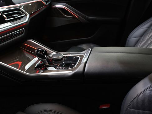 Used 2023 BMW X6 xDrive40i w/ M Sport Package image 74