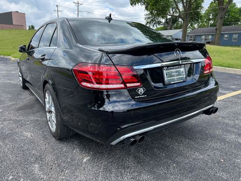 Used 2016 Mercedes-Benz E 350 Sedan w/ Premium Package image 3