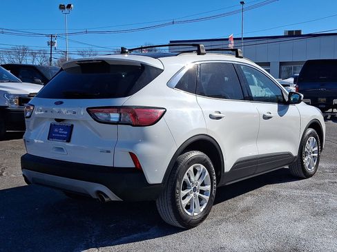 Used 2020 Ford Escape SE image 7