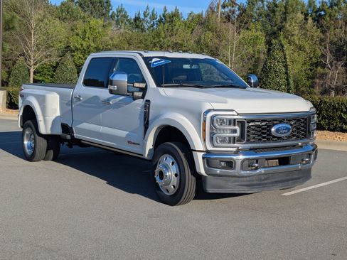 Used 2023 Ford F450 King Ranch w/ Chrome Package image 2
