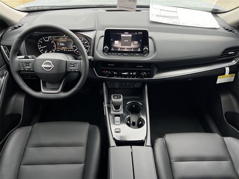 New 2026 Nissan Rogue SV w/ SV Premium Package image 8