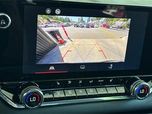 New 2025 GMC Canyon Elevation w/ Convenience Package image 19