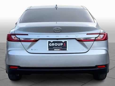 Used 2026 Toyota Camry LE image 4