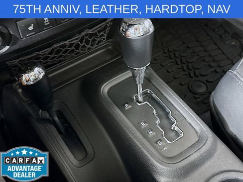 Used 2017 Jeep Wrangler Unlimited Sahara AWD/4WD image 14