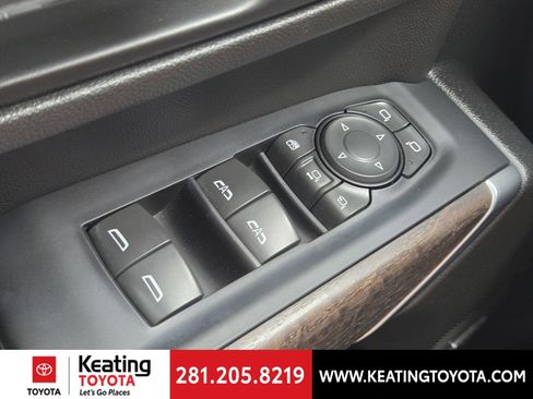 Used 2022 GMC Sierra 2500 Denali w/ Denali Ultimate Package image 27