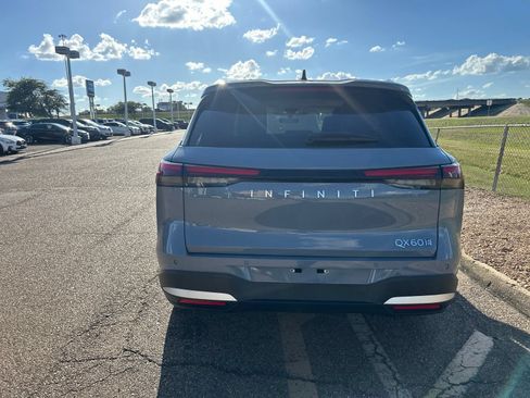 Certified 2026 INFINITI QX60 Luxe w/ Cargo Package AWD/4WD image 18