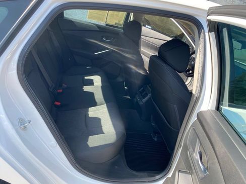 Used 2025 Honda Accord SE image 16