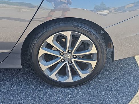 Used 2014 Honda Accord Sport image 30