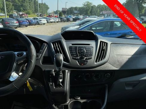Used 2016 Ford Transit 150 XL image 18