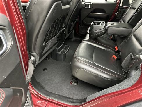 Used 2022 Jeep Wrangler Unlimited Rubicon w/ Xtreme Recon 35" Tire Package image 22