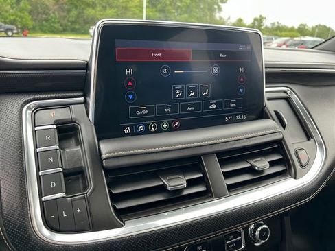 Used 2021 GMC Yukon AT4 w/ LPO, Illumination Package AWD/4WD image 28
