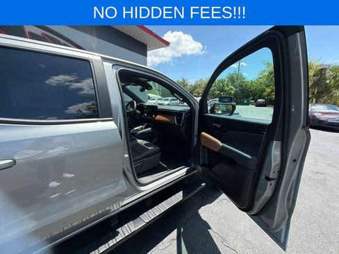 Used 2025 GMC Canyon AT4 AWD/4WD image 32