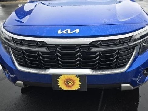 Used 2025 Kia Seltos S AWD/4WD image 14
