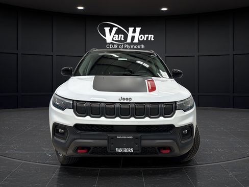 Used 2022 Jeep Compass Trailhawk w/ Trailhawk Elite Group AWD/4WD image 2