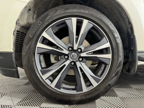Used 2018 Nissan Pathfinder Platinum image 53