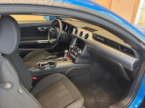 Used 2019 Ford Mustang Coupe w/ Equipment Group 101A image 24