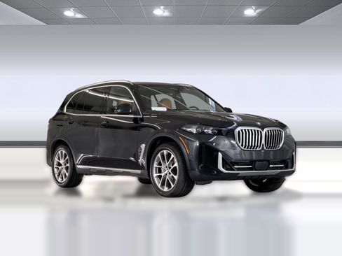 Certified 2024 BMW X5 sDrive40i w/ Parking Assistance Package RWD image 7