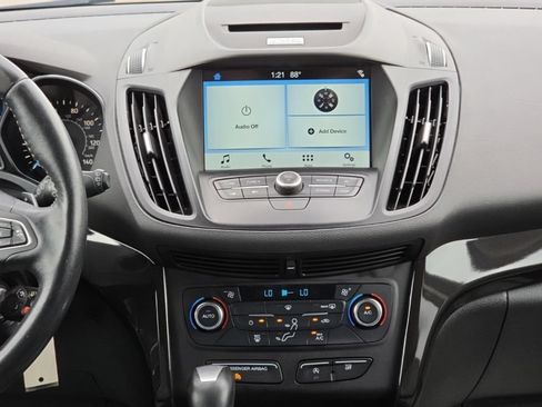 Used 2017 Ford Escape SE w/ Equipment Group 201A FWD image 32