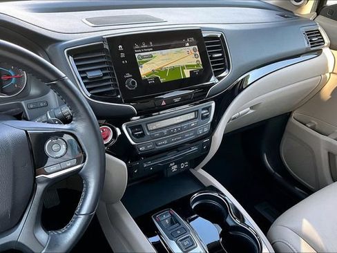 Used 2021 Honda Pilot Touring image 15