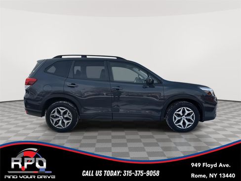 Used 2019 Subaru Forester Premium w/ All-Weather Package image 6