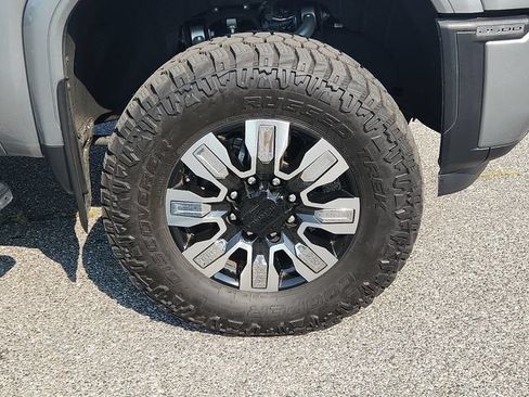 Used 2025 GMC Sierra 2500 Denali w/ Denali Reserve Package AWD/4WD image 8