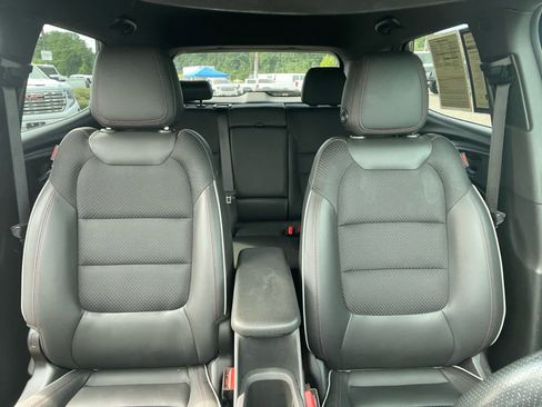 Used 2022 Chevrolet TrailBlazer RS w/ Technology Package FWD image 28