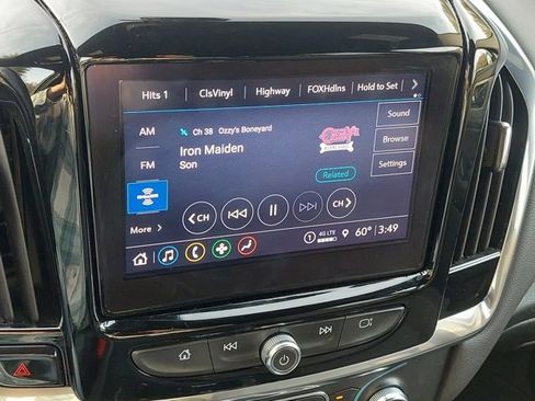 Used 2023 Chevrolet Traverse LT image 24