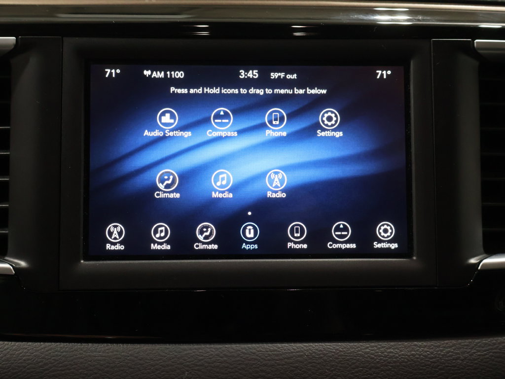 Used 2018 Chrysler Pacifica Touring Plus FWD image 34