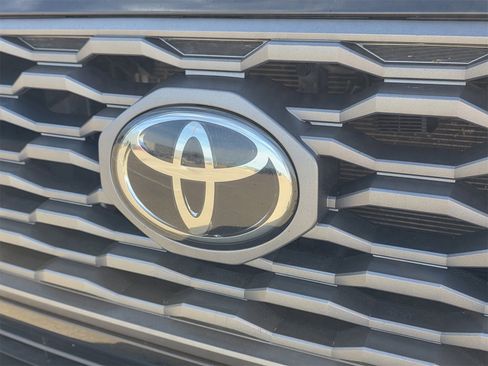 Used 2021 Toyota Tacoma TRD Off-Road image 28