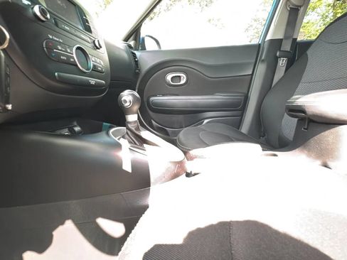 Used 2017 Kia Soul + w/ Designer's Package FWD image 14