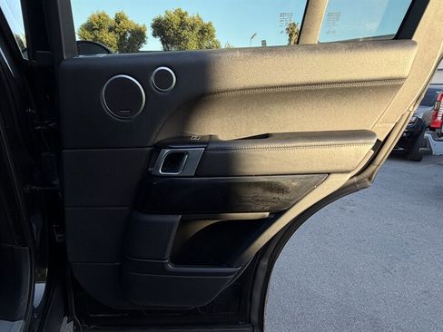 Used 2014 Land Rover Range Rover Supercharged AWD/4WD image 39