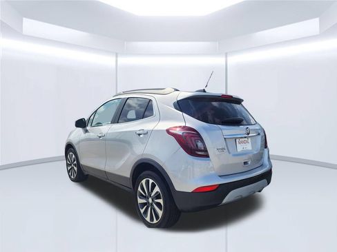 Used 2021 Buick Encore Preferred FWD image 7