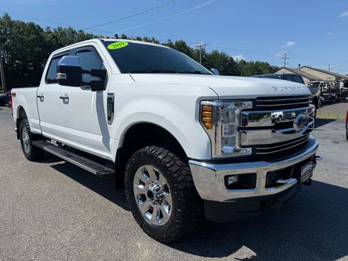 Used 2019 Ford F250 Lariat w/ Chrome Package AWD/4WD image 19