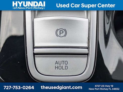 Certified 2022 Hyundai Tucson SEL w/ Cargo Package AWD/4WD image 32