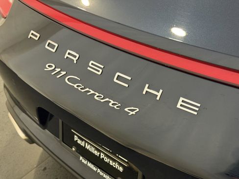 Certified 2018 Porsche 911 Carrera 4 image 25