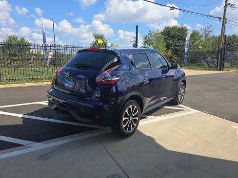 Used 2017 Nissan Juke SV w/ Technology Package image 6