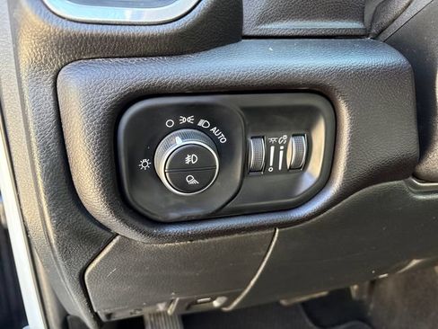 Used 2024 RAM 2500 Laramie AWD/4WD image 18