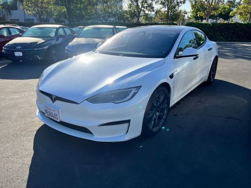 Used 2023 Tesla Model S image 1