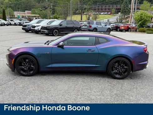Used 2021 Chevrolet Camaro LT RWD image 8