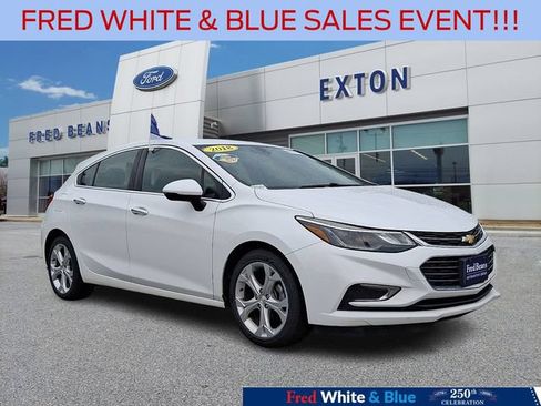 Used 2018 Chevrolet Cruze Premier FWD image 1