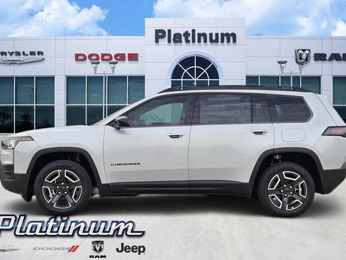 New 2026 Jeep Cherokee Laredo AWD/4WD image 3