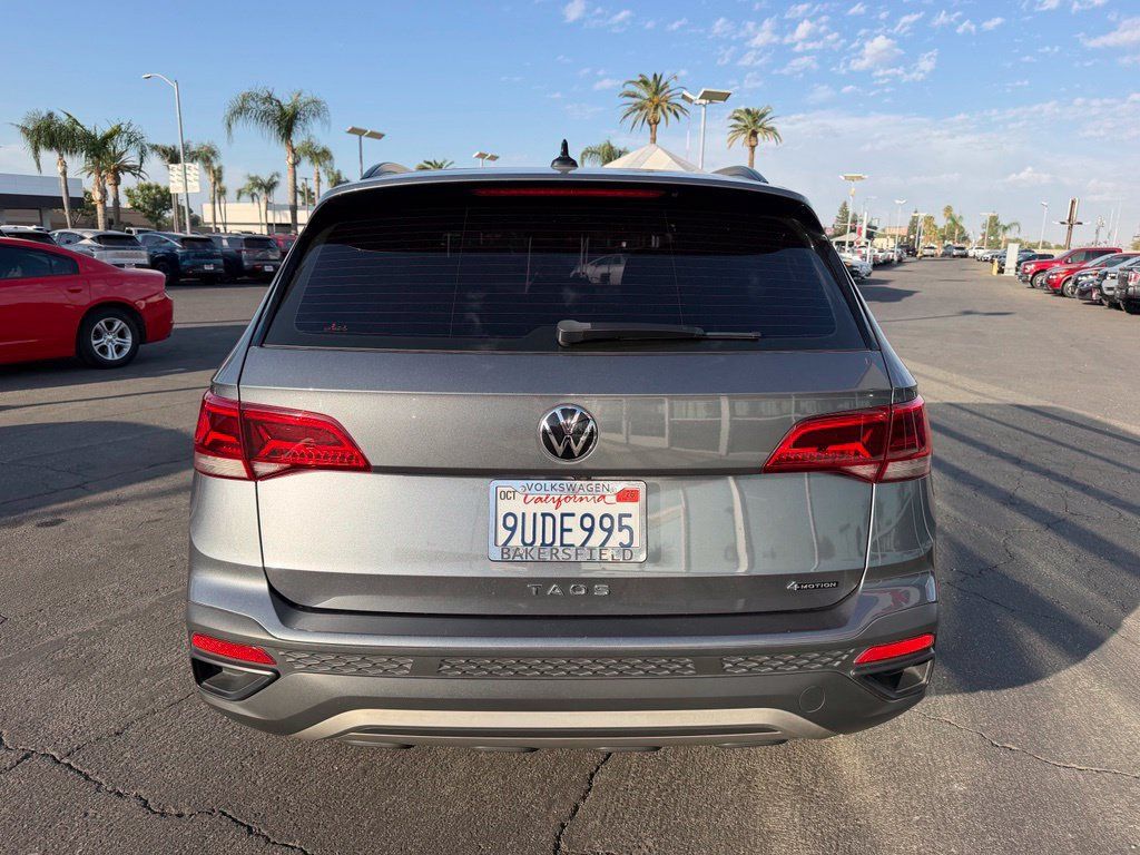 Used 2023 Volkswagen Taos S AWD/4WD image 3