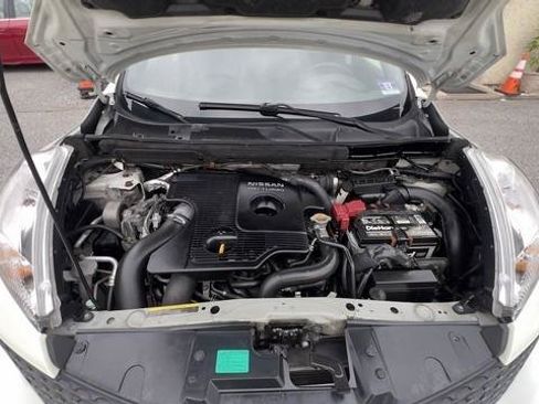 Used 2011 Nissan Juke SL AWD/4WD image 25