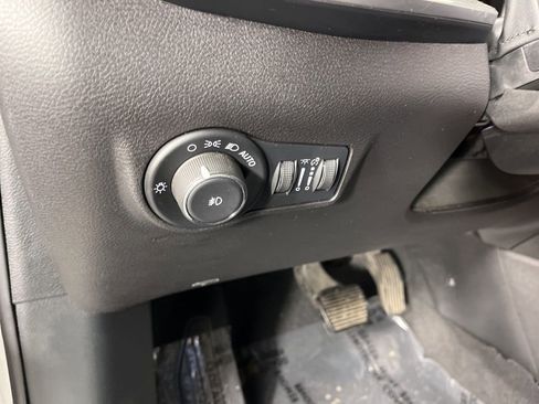 Used 2025 Jeep Compass Limited AWD/4WD image 25