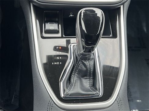 Certified 2022 Subaru Outback Limited image 8