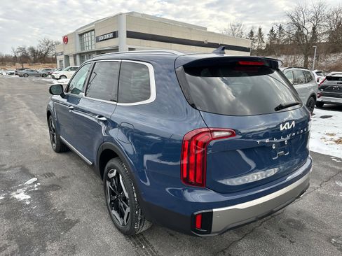 New 2025 Kia Telluride S image 7