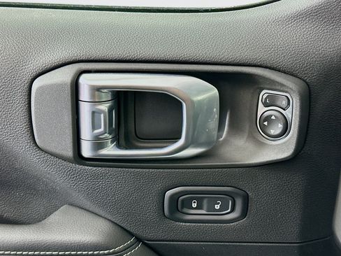 Used 2023 Jeep Wrangler Sahara w/ Cold Weather Group image 15