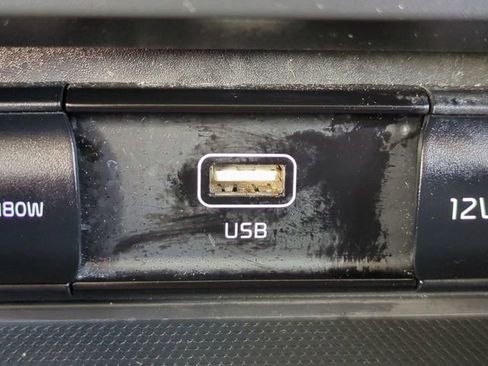 Used 2025 Kia Soul LX FWD image 21