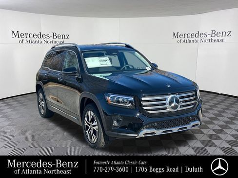 New 2026 Mercedes-Benz GLB 250 image 1